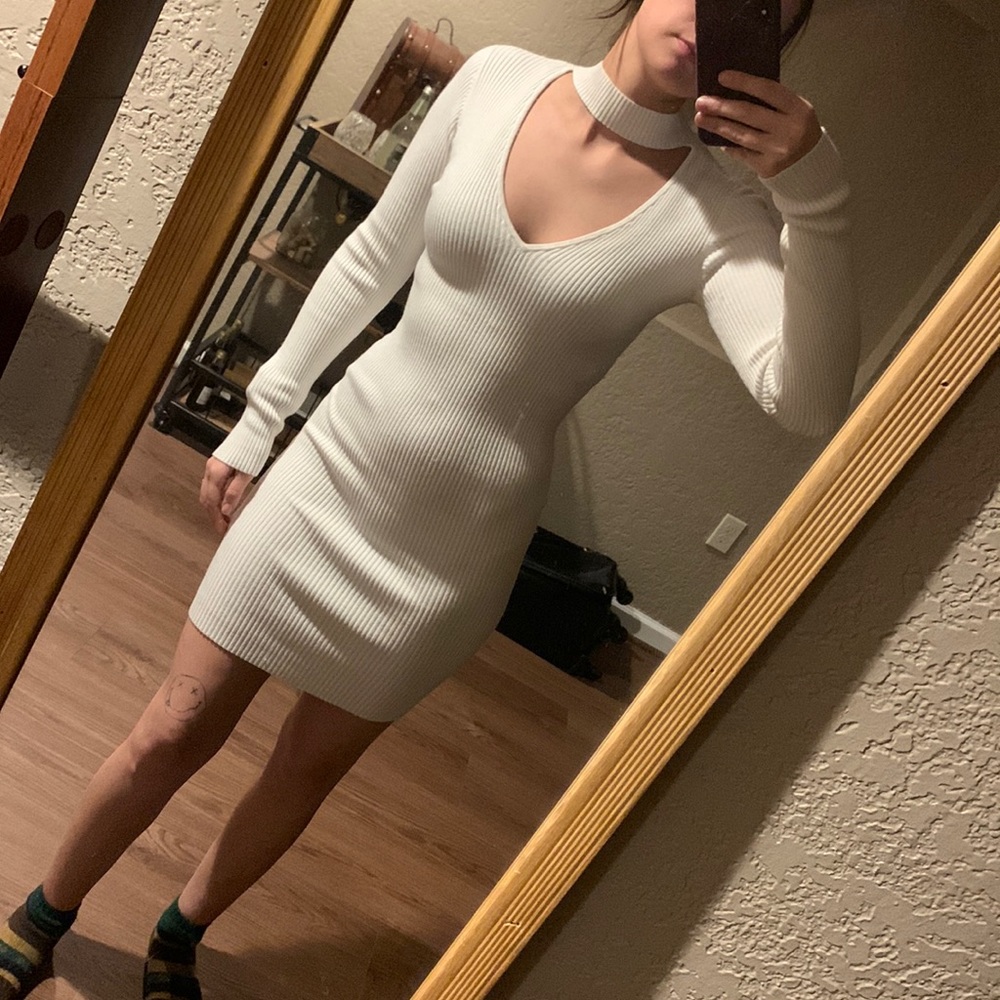 Guess white body con long sleeve dress